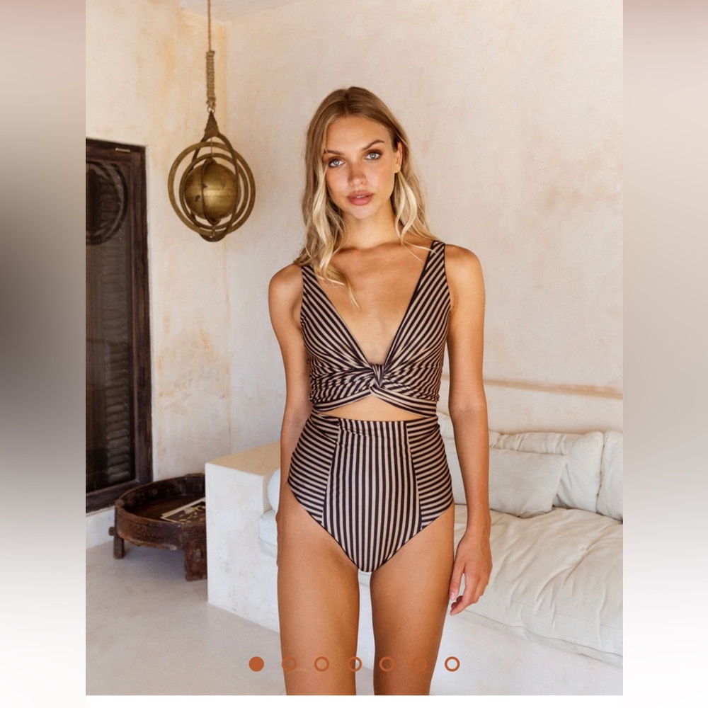Baiia Valencia bikini NWT